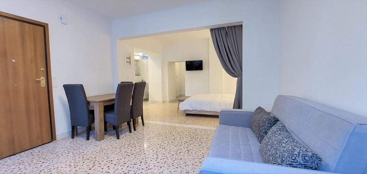 Athens Plaka Family Suites 외부 사진