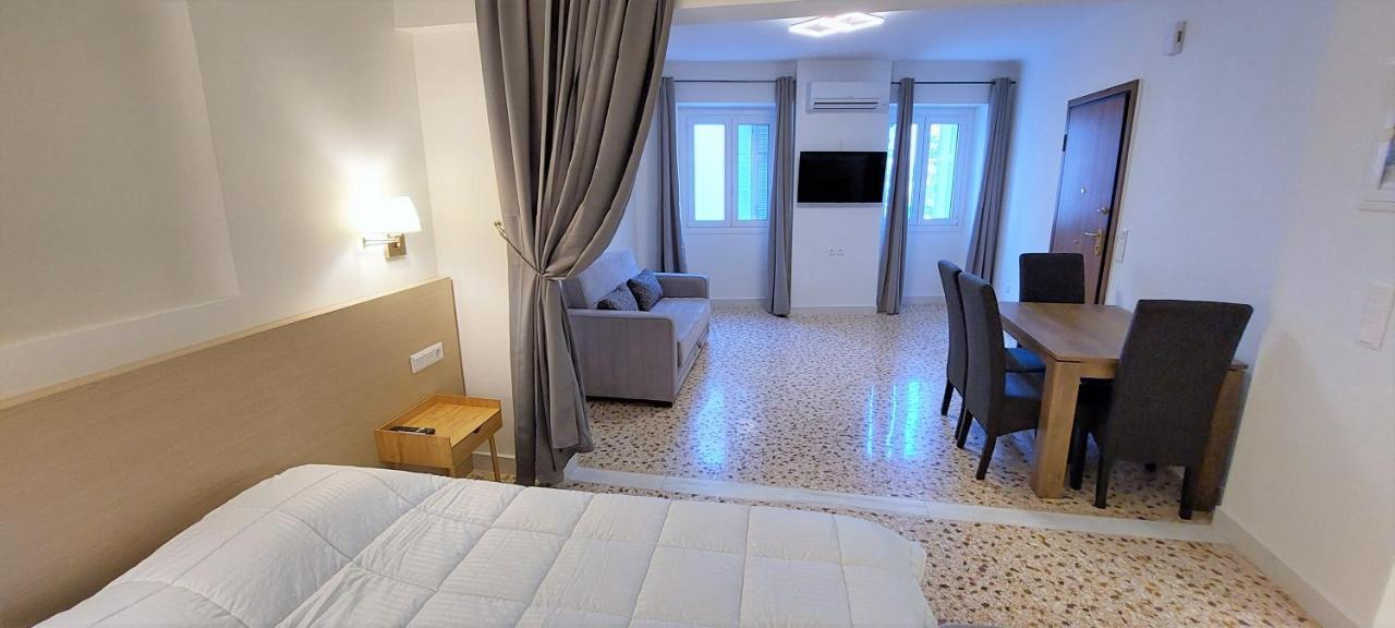 Athens Plaka Family Suites 외부 사진